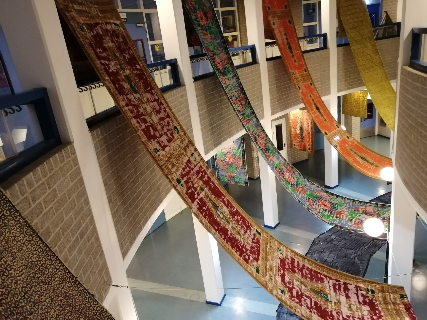 nettygelijsteenBinnenhofIB2 kopie2 kopie